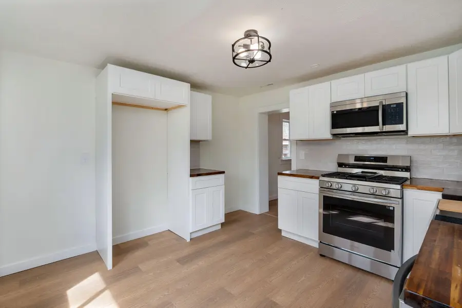 1520 E Cherokee Street, Springfield, MO 65804 - #3