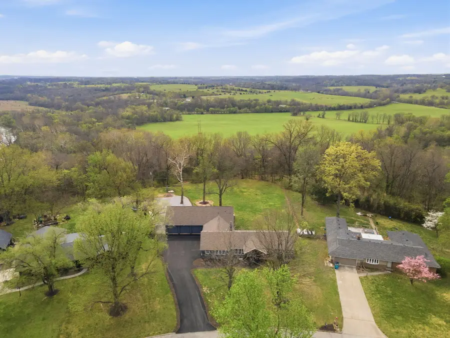 6308 S Glenridge Drive, Springfield, MO 65804 - #2