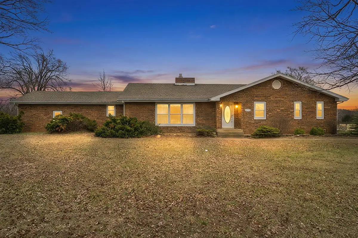3916 S Springfield Avenue, Bolivar, MO 65613 - #1