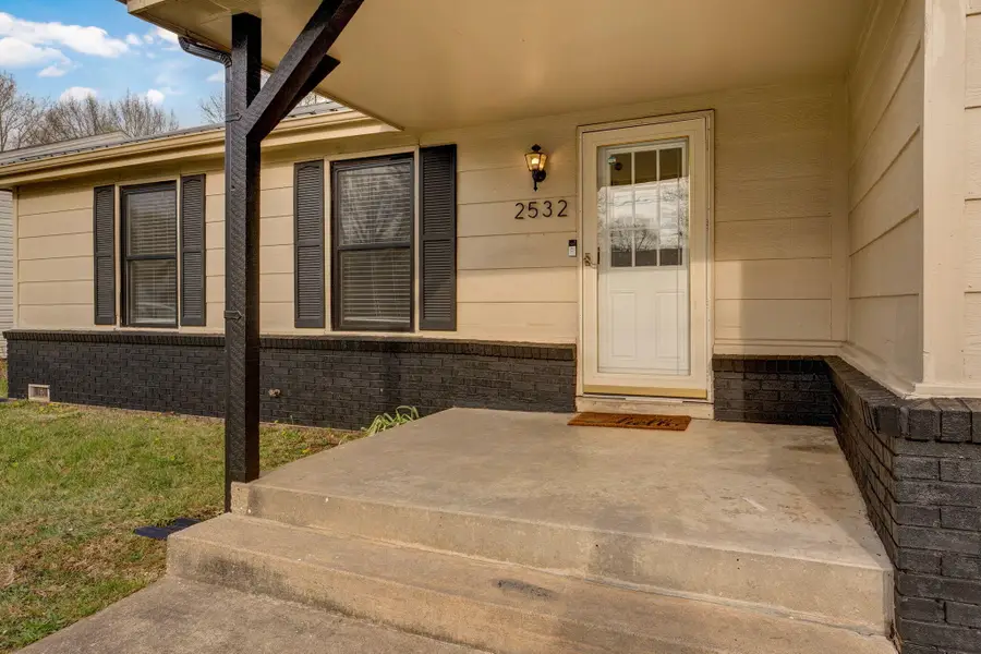 2532 S Fort Avenue, Springfield, MO 65807 - #3