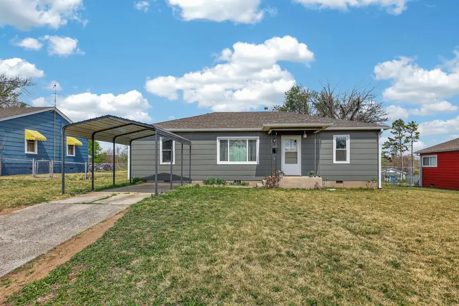 3129 E 11th Street, Joplin, MO 64801 - #3
