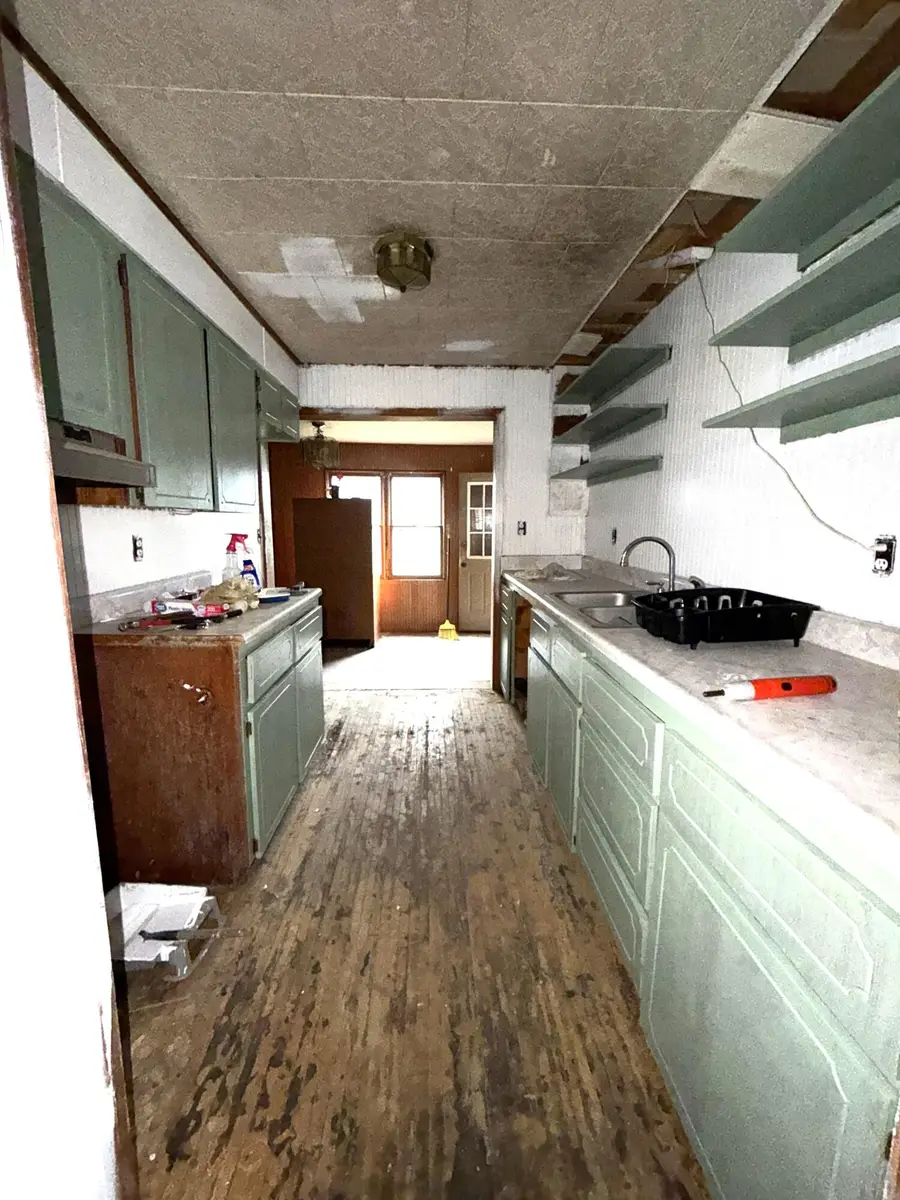 302 W 2nd Street, Mountain View, MO 65548 - #3