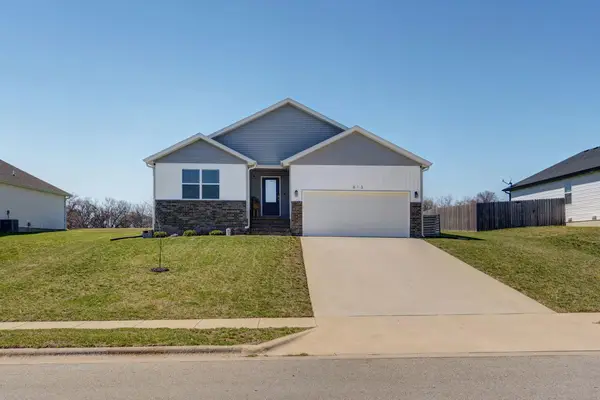 613 N Cheyenne Valley Road, Nixa, MO 65714
