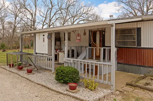 1946 E 555th Road, Pleasant Hope, MO 65725