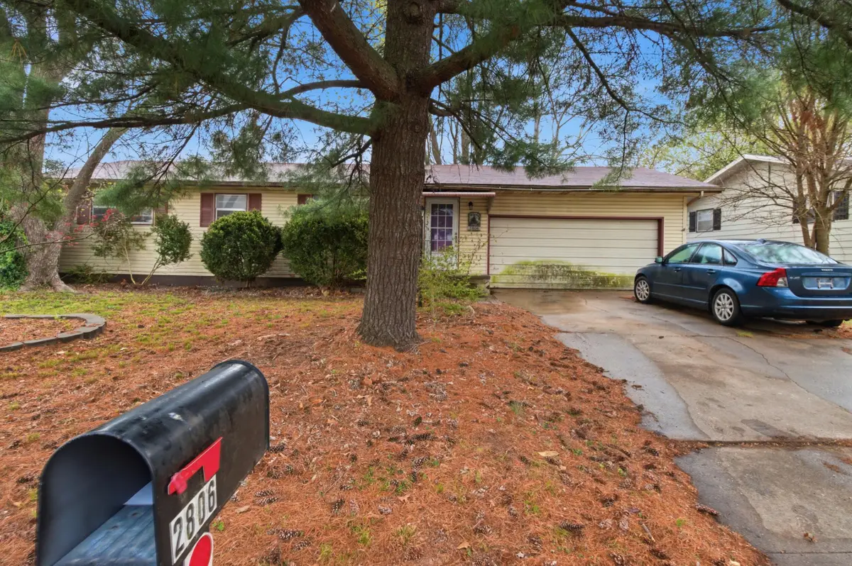 2806 W Chicago Street, Springfield, MO 65803 - #1