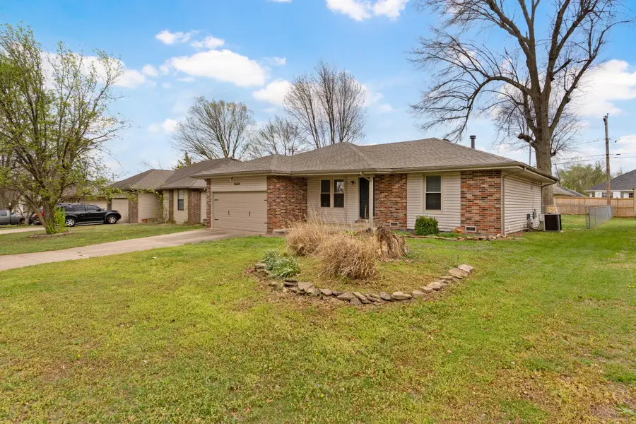 3660 W Madison Street, Springfield, MO 65802 - #2