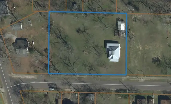 410 E 3rd Street, Mountain View, MO 65548