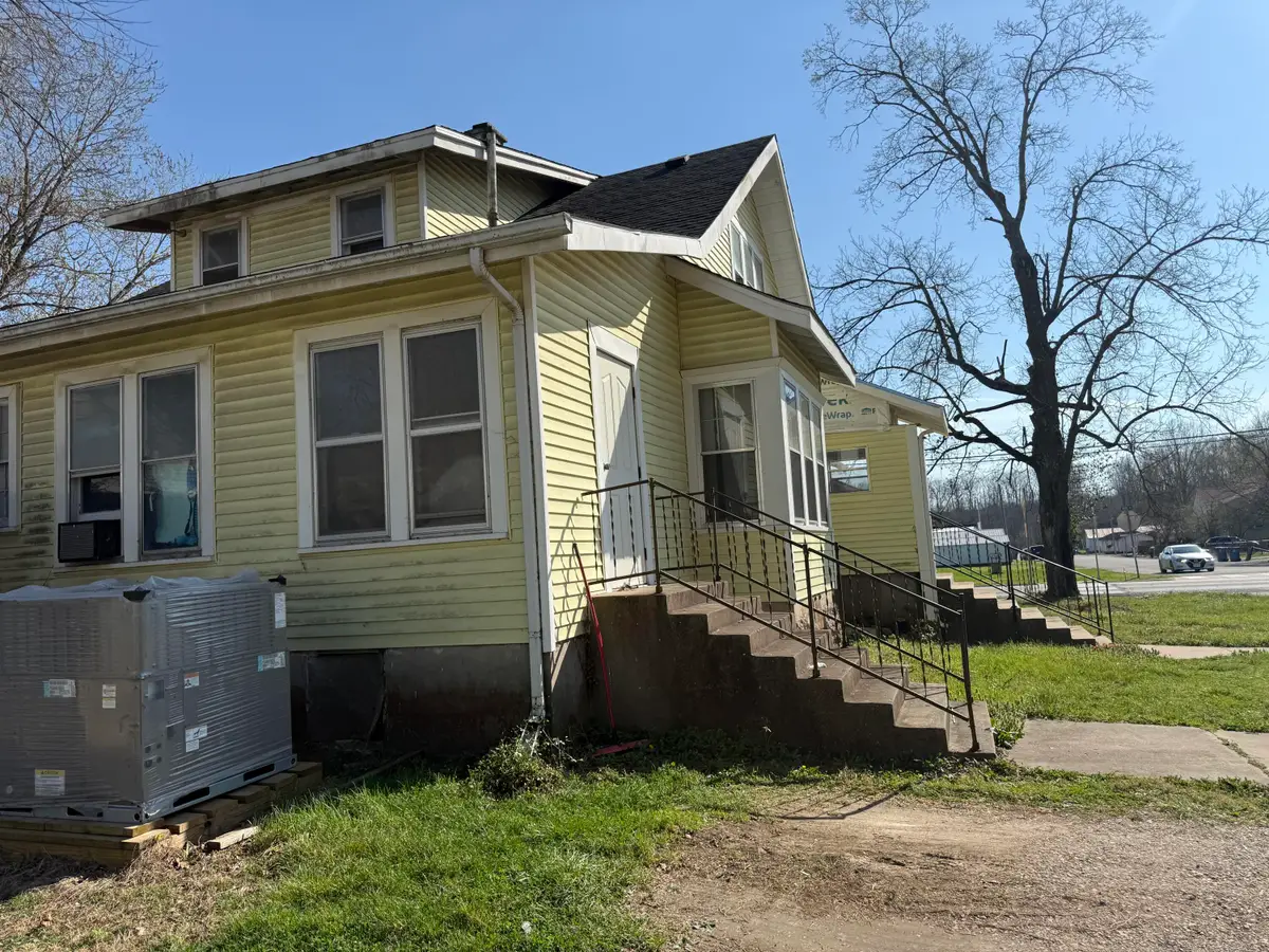 209 W Rose Avenue, Crane, MO 65633 - #1