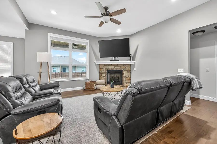 671 N Maplewood Hills Road, Nixa, MO 65714 - #3