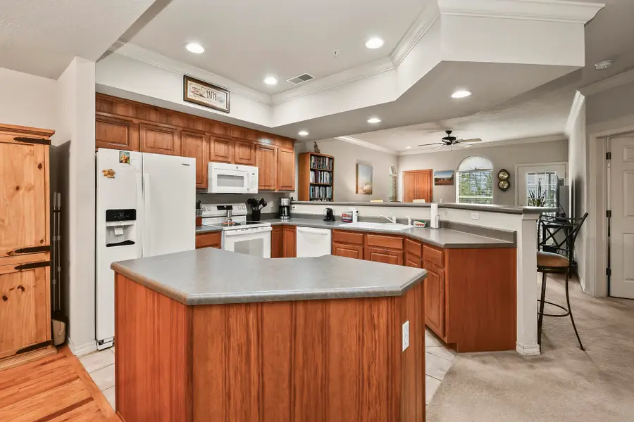 680 Emerald Pointe Drive Bld 3 Un1, Hollister, MO 65672 - #2