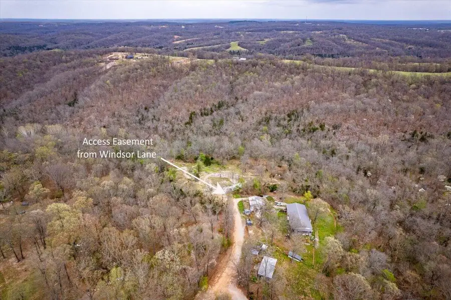 256 Windsor Lane, Pineville, MO 64856 - #2