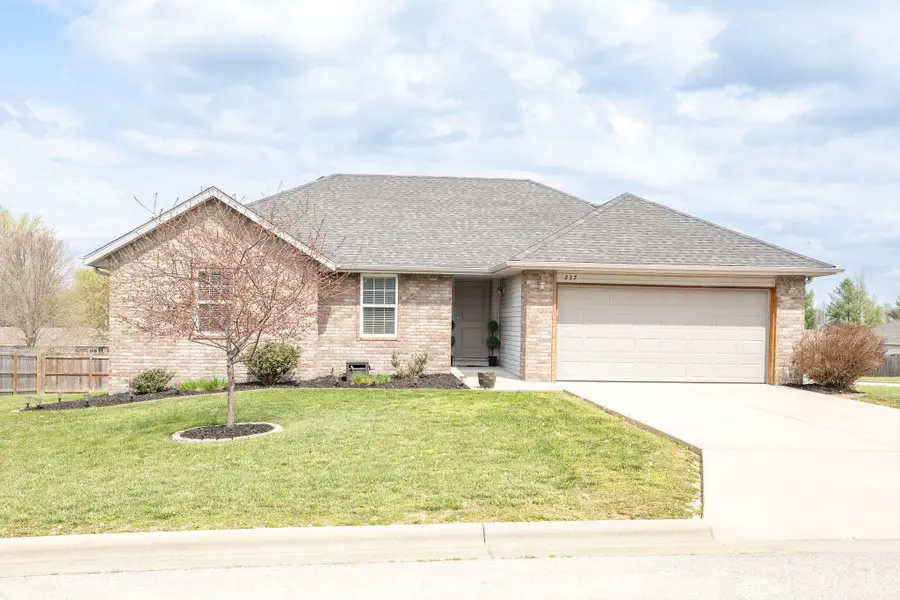 237 Maplewood Drive, Highlandville, MO 65669 - #2