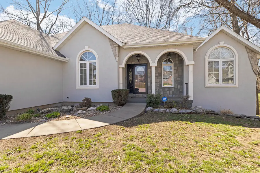 2520 W Arlington Street, Springfield, MO 65810 - #2