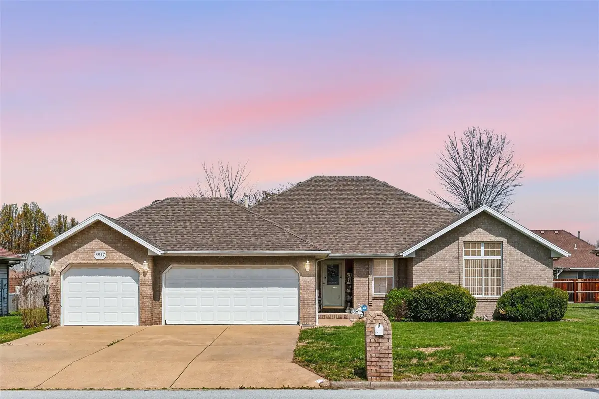 3957 W Greenwood Street, Springfield, MO 65807 - #1