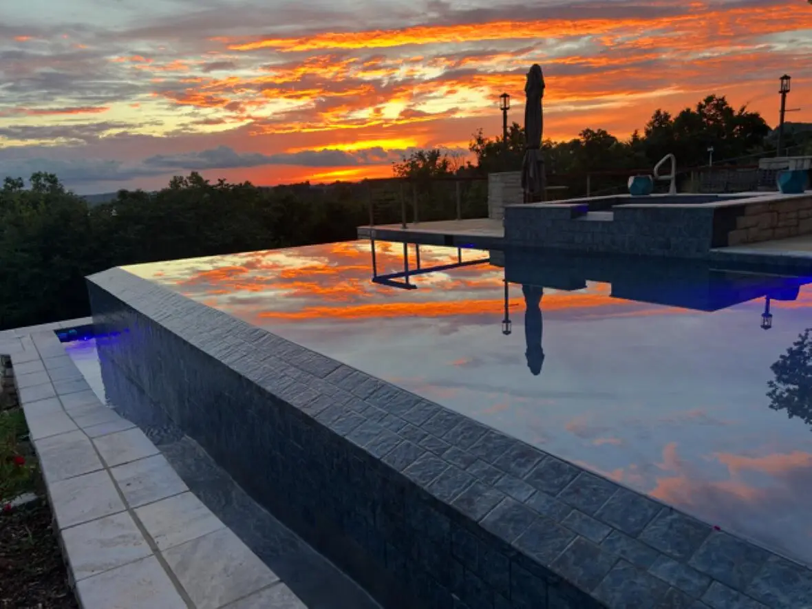 180 Crescent Circle, Hollister, MO 65672 - #1