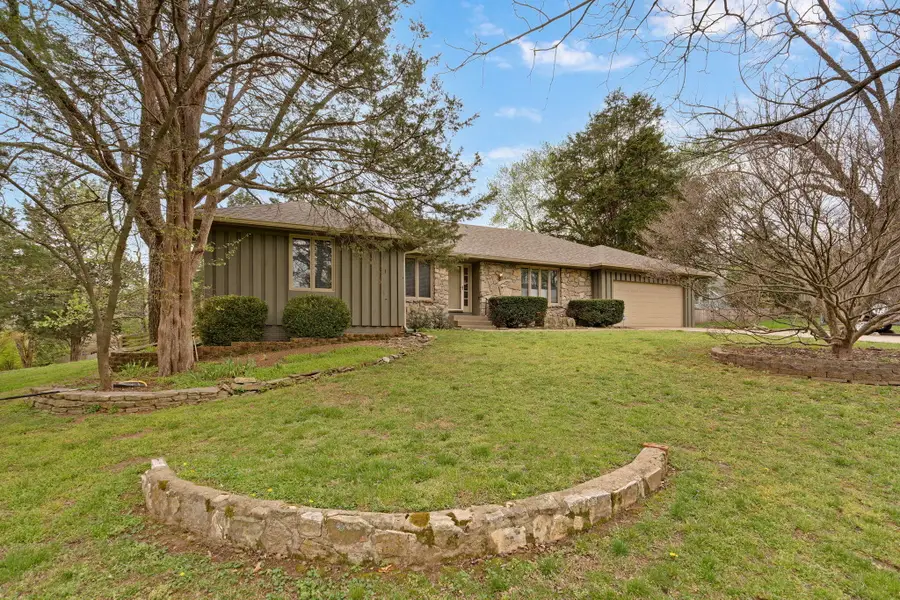 5211 S Timberlake Drive, Springfield, MO 65804 - #2