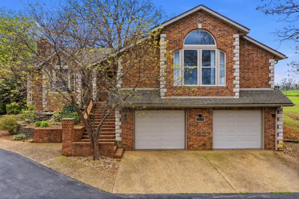 574 Skyline Drive, Forsyth, MO 65653