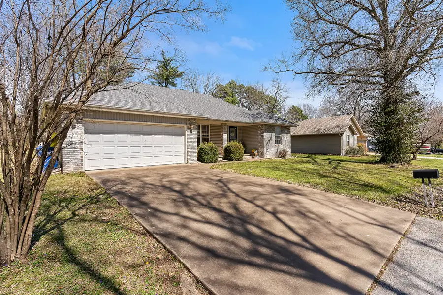 208 Thelma Avenue, Rogersville, MO 65742 - #2