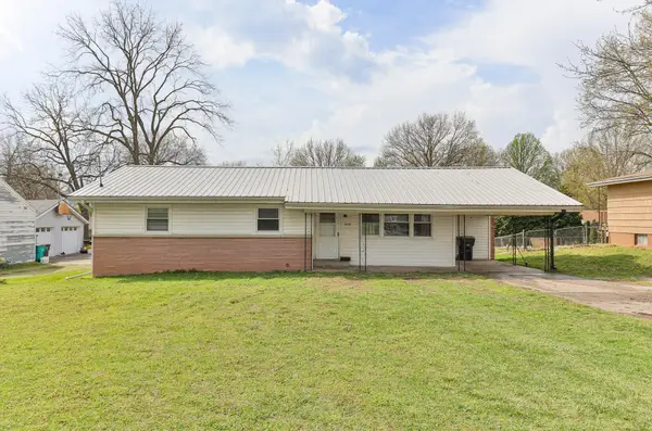 908 W Broadmoor Street, Springfield, MO 65807