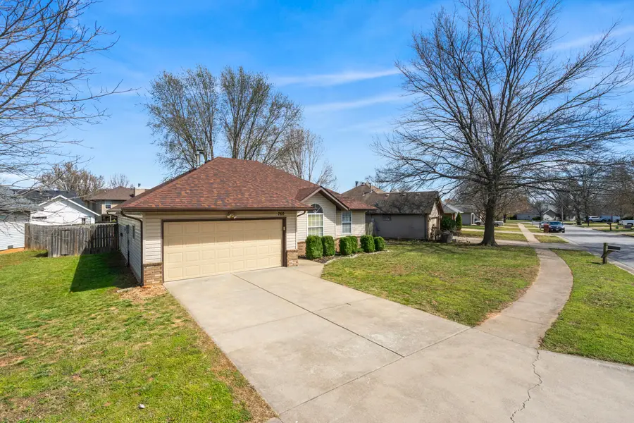 760 S Troy Avenue, Springfield, MO 65802 - #3