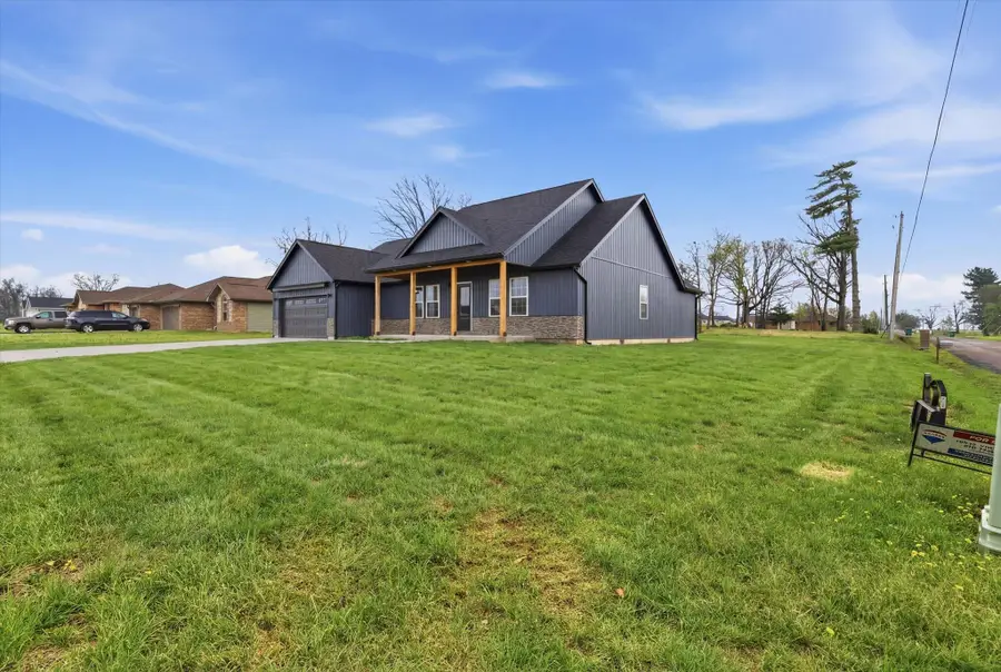 2602 Country Drive, Mountain Grove, MO 65711 - #3