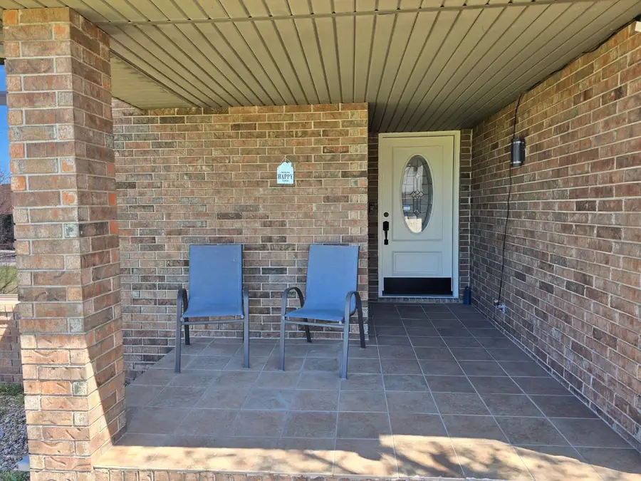 2020 N Equestrian Lane, Nixa, MO 65714 - #2