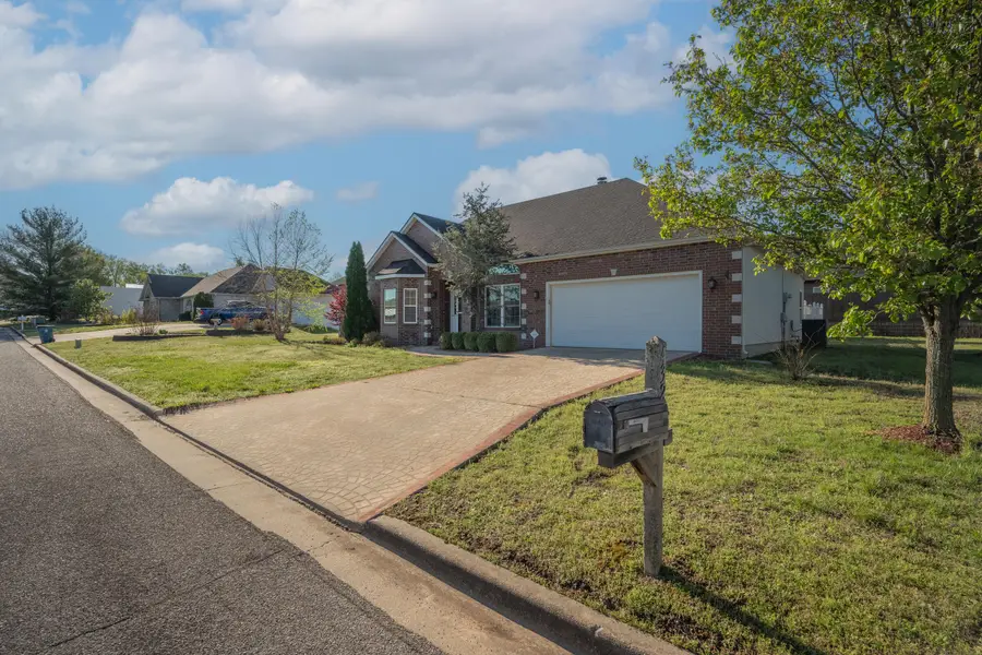 4320 Wisteria Way, Joplin, MO 64801 - #2