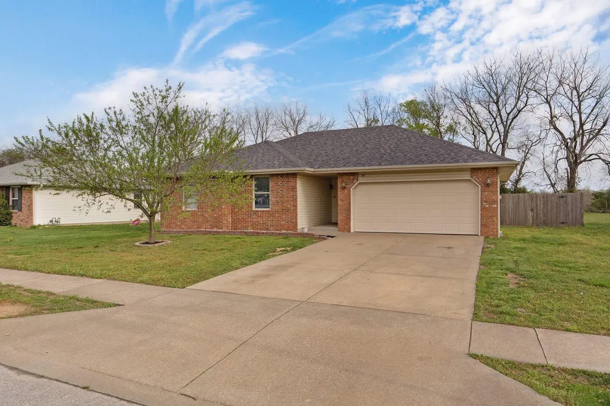 241 W Wilson Street, Republic, MO 65738 - #1