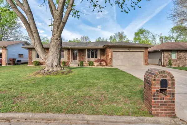 3627 S Westwood Avenue, Springfield, MO 65807