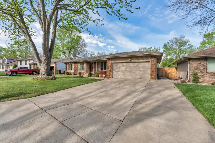 3627 S Westwood Avenue, Springfield, MO 65807 - #2