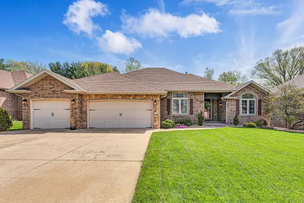 5034 S Burrows Avenue, Springfield, MO 65810