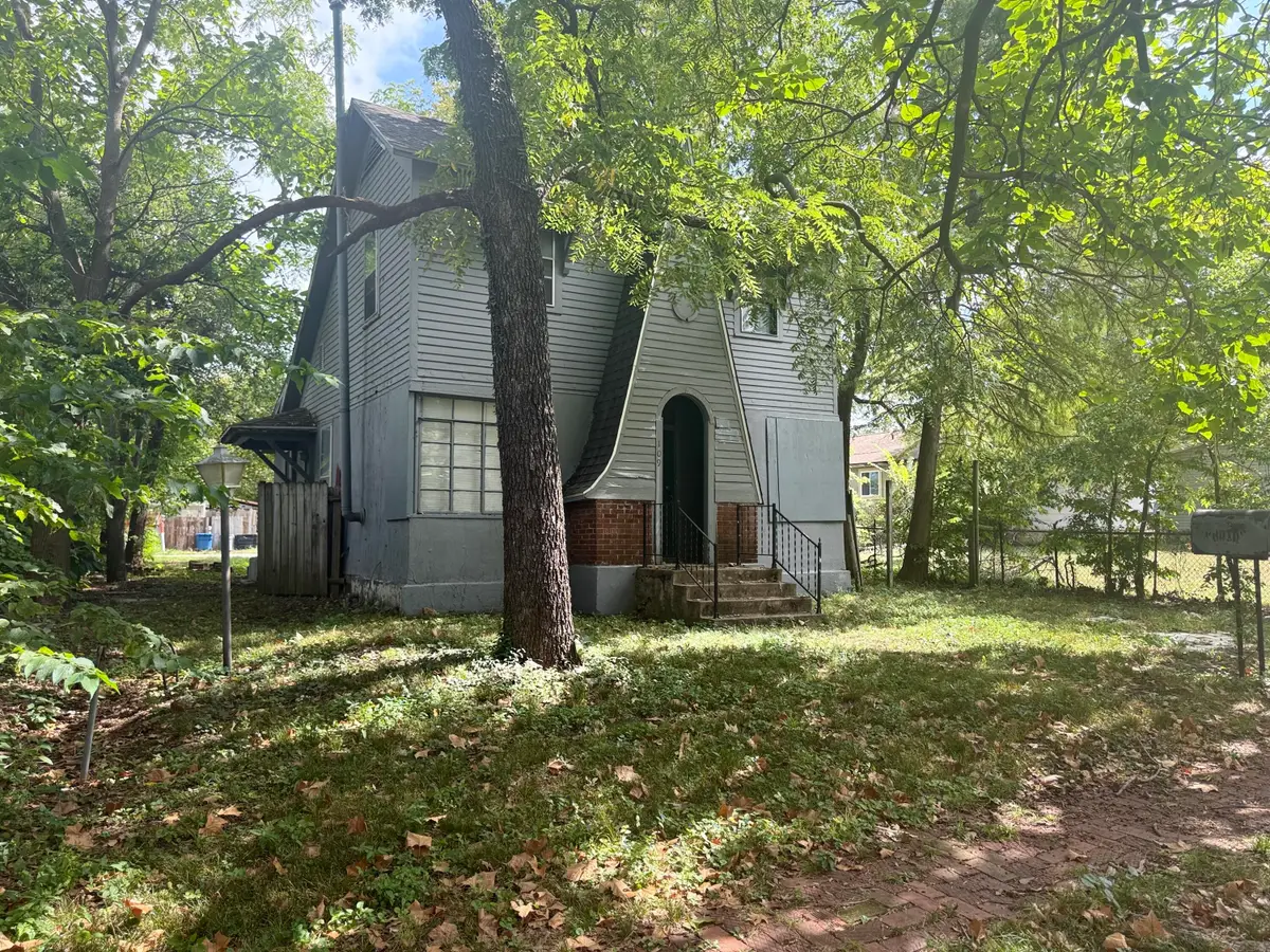 109 N Jackson Avenue, Joplin, MO 64801 - #1