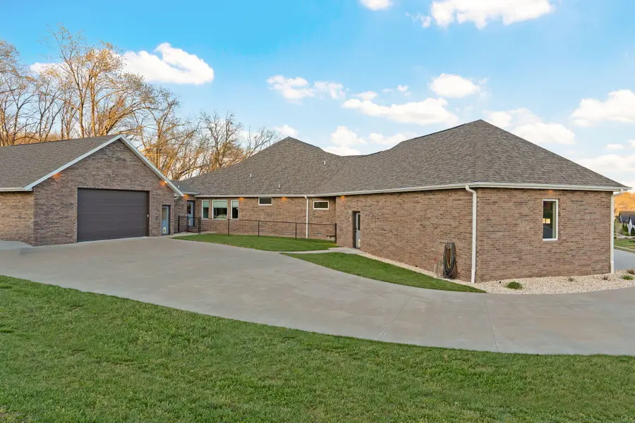 1389 S Kelby Parkway, Nixa, MO 65714 - #3