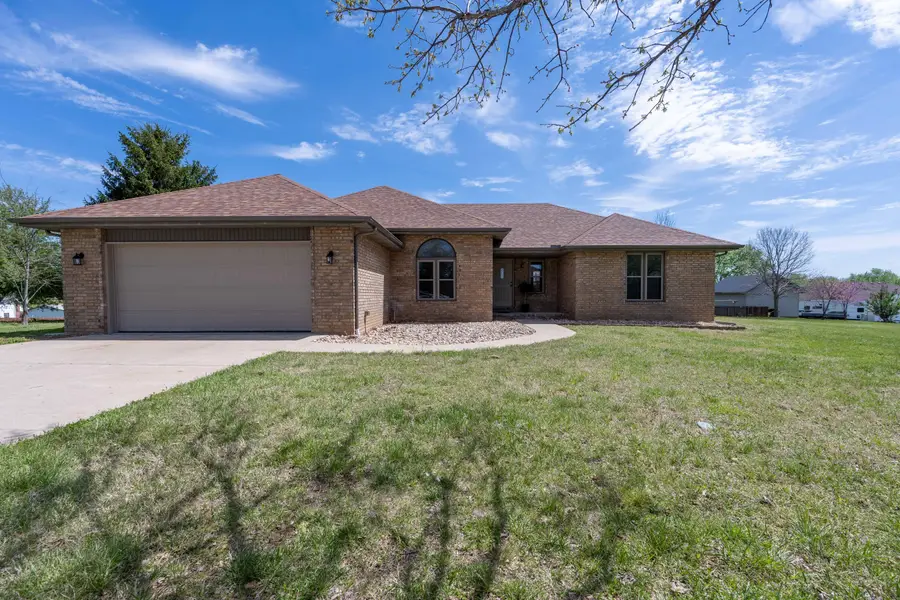 2600 S 14th Avenue, Ozark, MO 65721 - #2