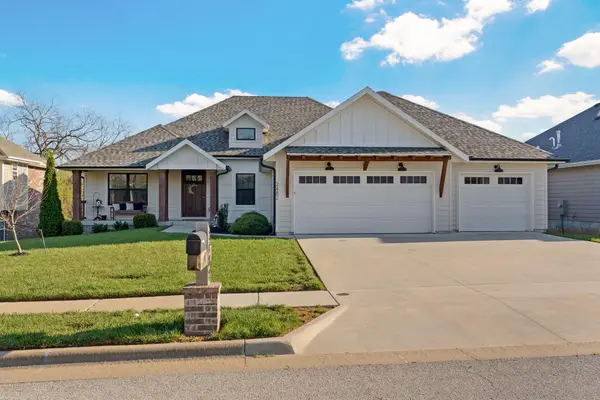 2482 W Camino Alto Street, Springfield, MO 65810