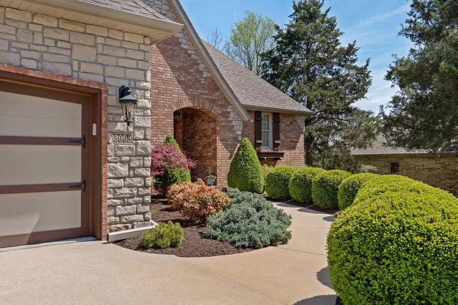 3003 W Cedarbluff Drive, Springfield, MO 65810 - #3