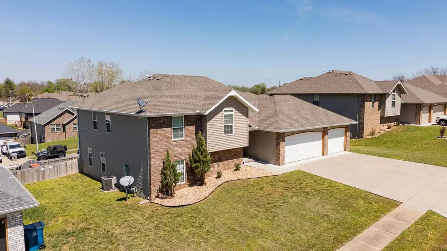 1929 W Springdale Street, Springfield, MO 65803 - #2