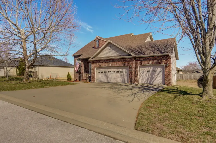 5102 N 12th Avenue, Ozark, MO 65721 - #2