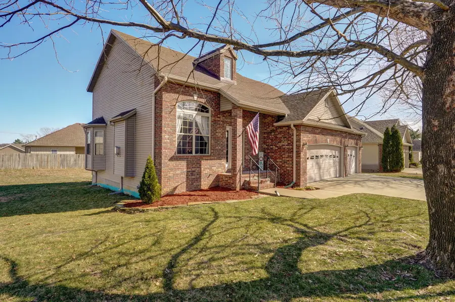 5102 N 12th Avenue, Ozark, MO 65721 - #3