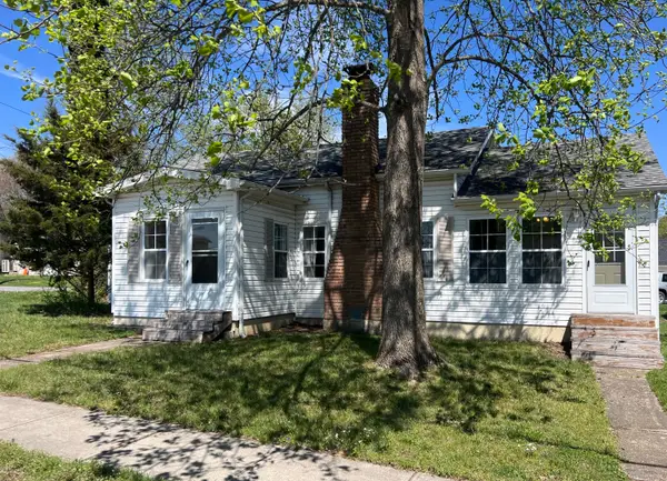 418 W Commercial Street, Mansfield, MO 65704