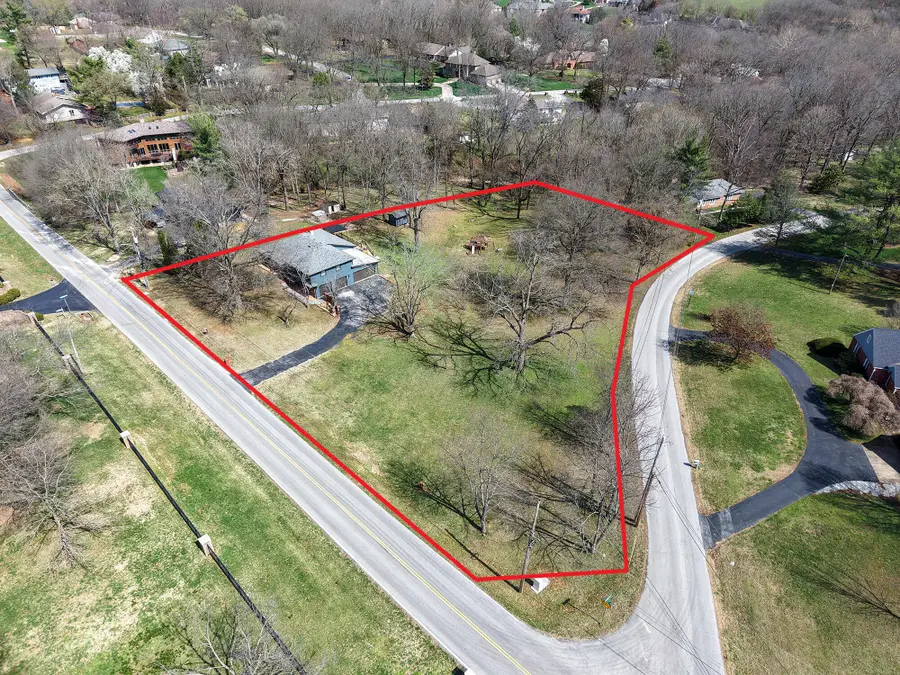 850 S Mumford Drive, Springfield, MO 65809 - #3