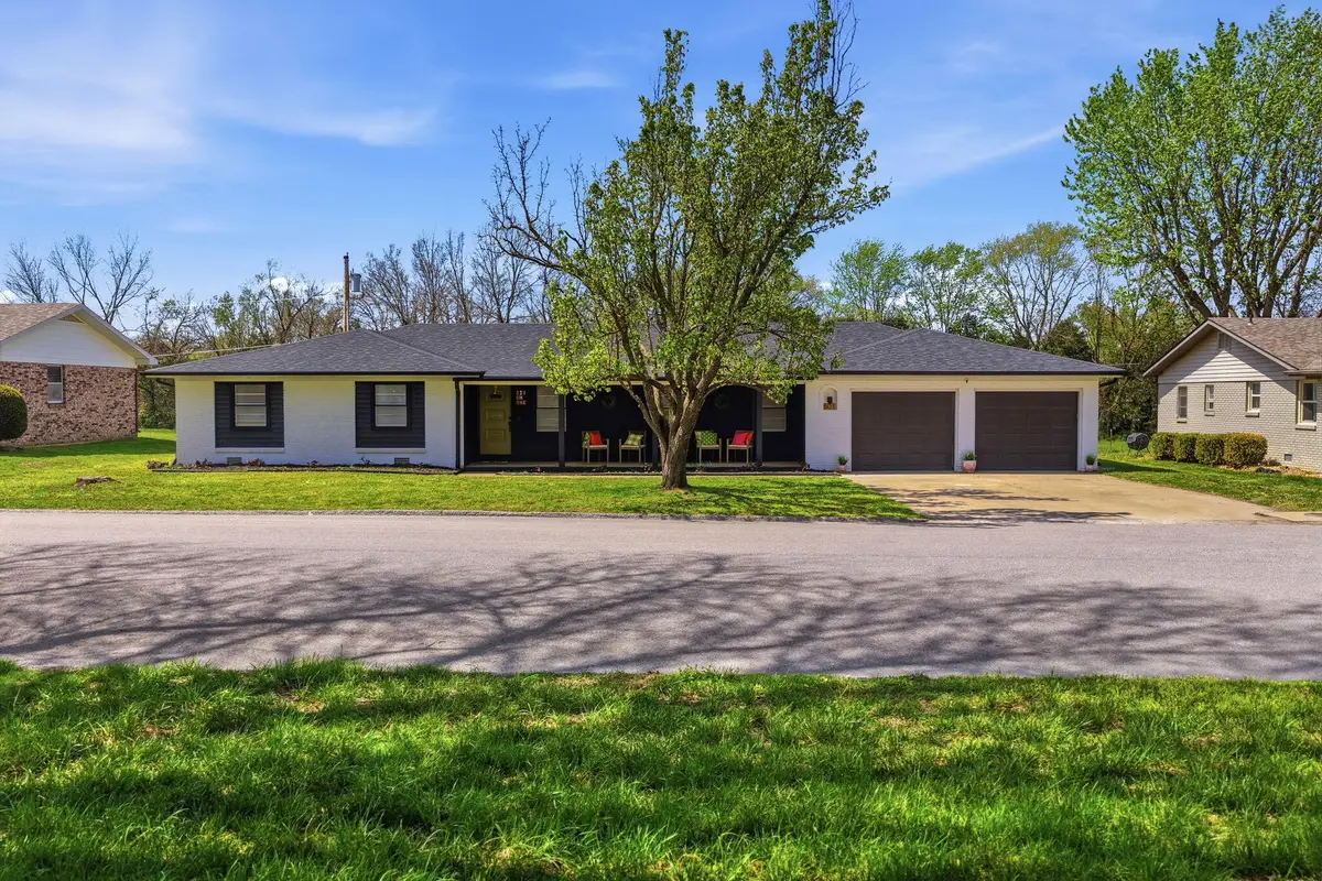 601 N Claud Avenue, Bolivar, MO 65613 - #1