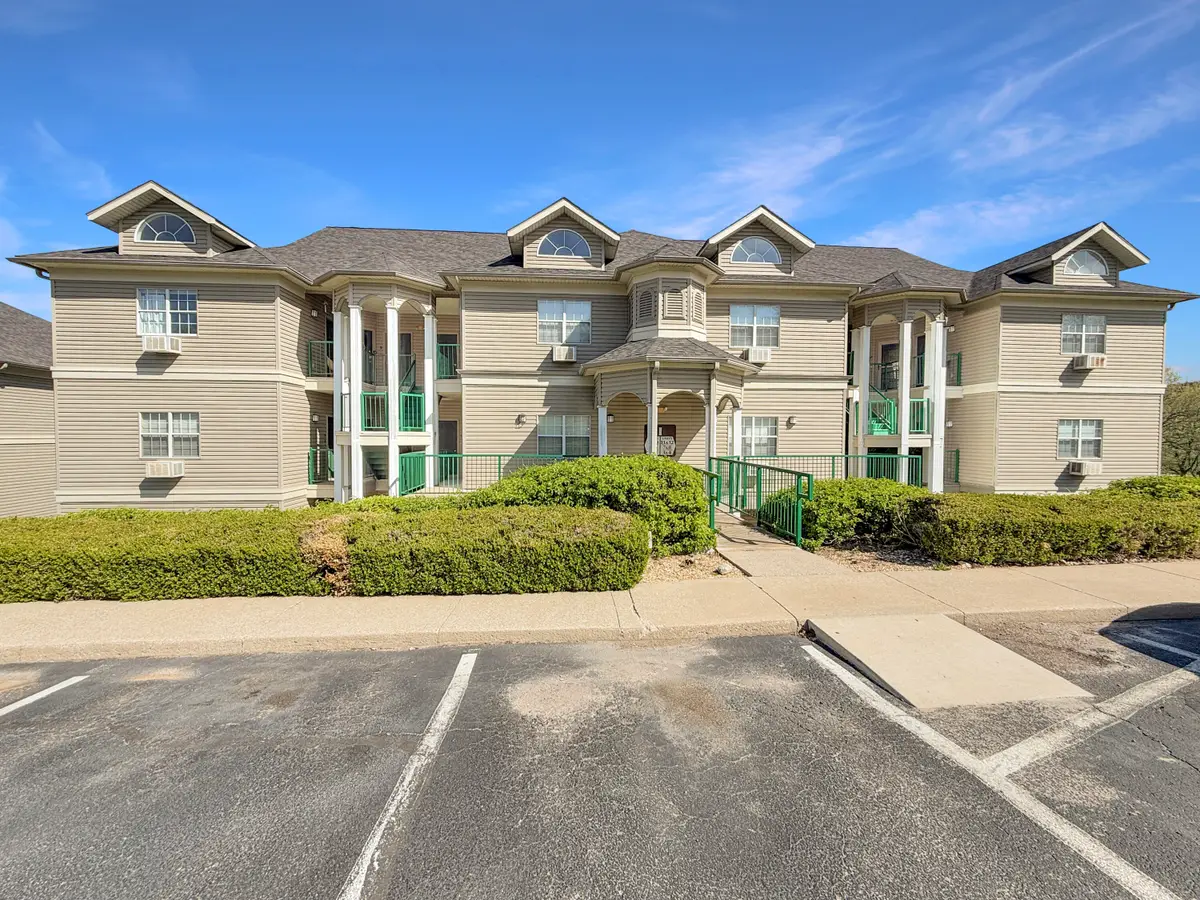 815 Holiday Ridge 1-9, Branson, MO 65616 - #1