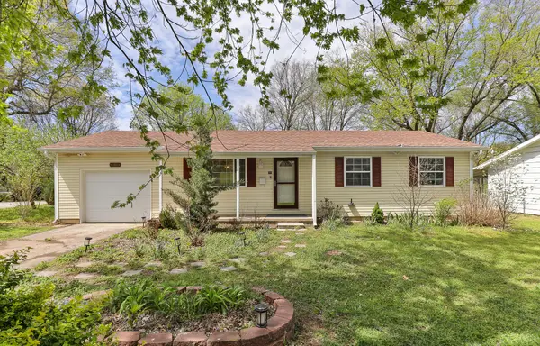 521 N Forest Lane, Republic, MO 65738
