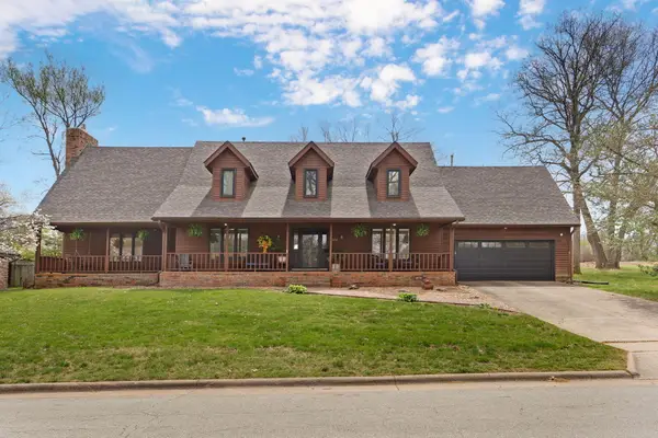 4072 E Linwood Street, Springfield, MO 65809