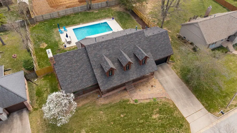 4072 E Linwood Street, Springfield, MO 65809 - #2