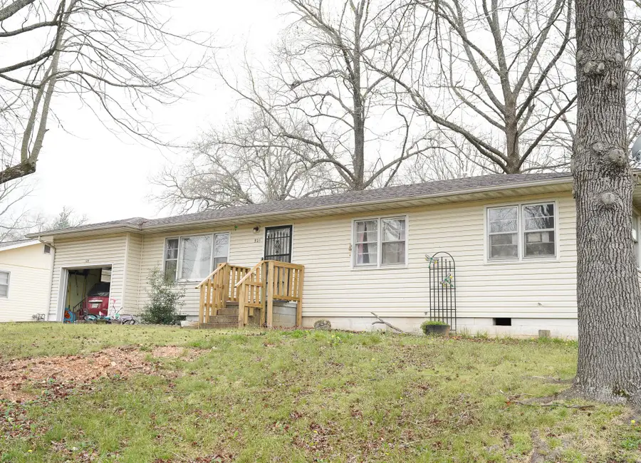 925 Patton Avenue, Cabool, MO 65689 - #2