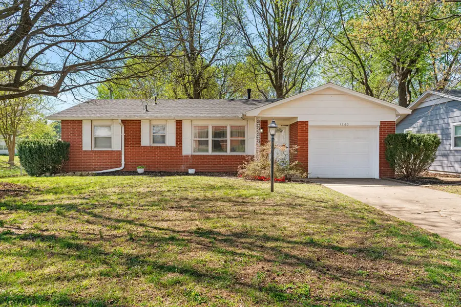 1362 E Bonaire Court, Springfield, MO 65803 - #3