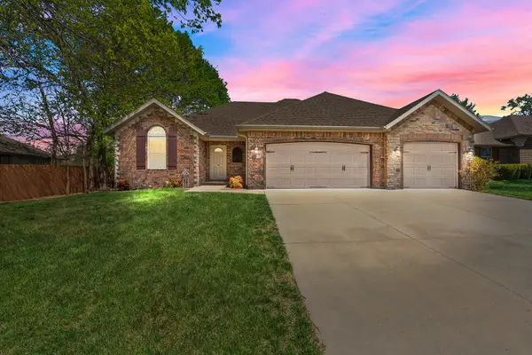 1731 E Timber Lane, Republic, MO 65738