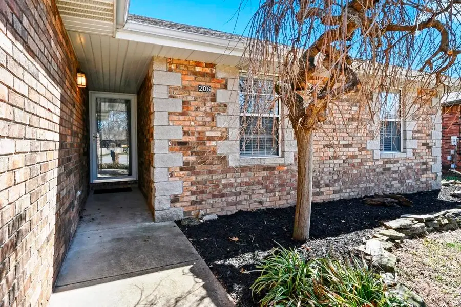 206 N Hightower Avenue, Nixa, MO 65714 - #2